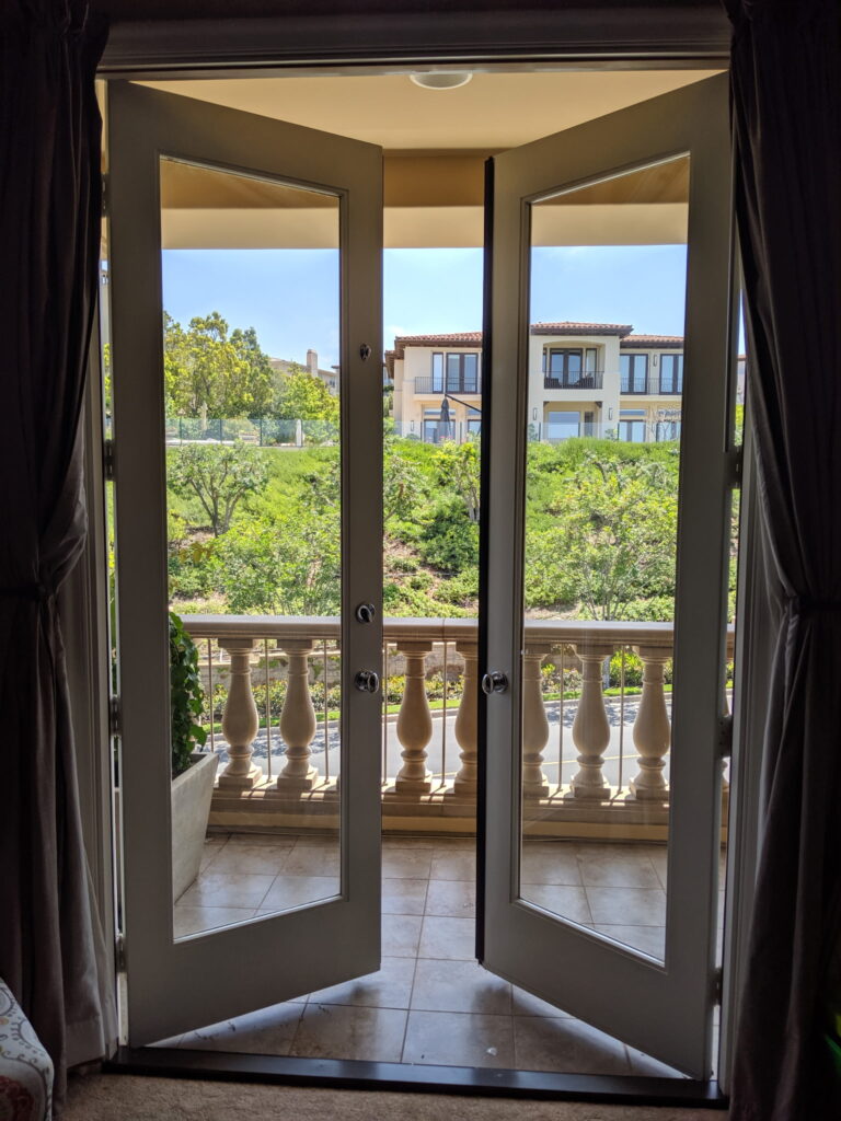 Fast & Reliable Professional Screen Solutions